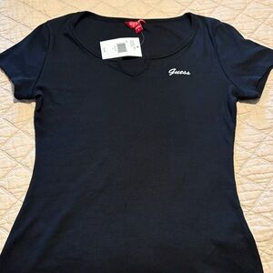 Guess Women's Black Short Sleeve Tee
